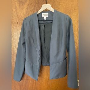 Versatile lapel - less blazer, dress up or down any outfit!